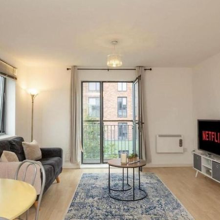Novanest Salford Apartment Manchester Exteriör bild